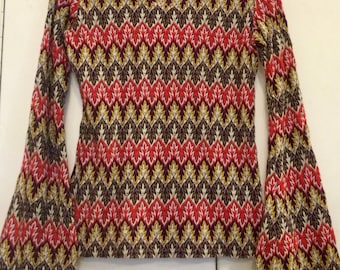 1970s Knit Blouse-Shirt-Top-Pullover/Mesh Zig Zag Chevron Stripes/Bell Sleeve/Acrylic/Woman’s Small/Boho-Hippie/Vintage