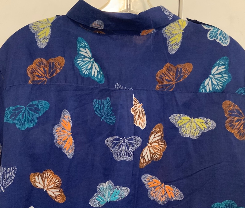 Blouse-Shirt-Top/Blue Butterfly Print/Button Up/“Jacklyn Smith”/Cotton/Collar/Long Sleeve/Woman’s XXL (chest 46”) Vintage 1970s image 6