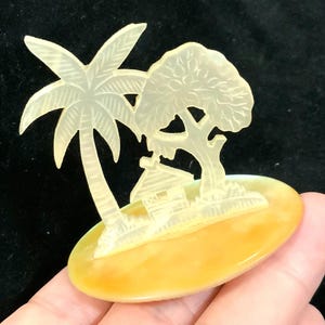 Carved MOP Shell Art Knick Knack/Mother of Pearl/Asian Chinese Landscape Scene/Pierced/Small 2.5”/Handmade/Vintage