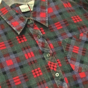 Woman’s Flannel Blouse-Shirt-Top/Red Plaid/“Haband”/Button-Up/Collar/Long Sleeve/Size Large (chest 46”) Vintage 1980-1990s