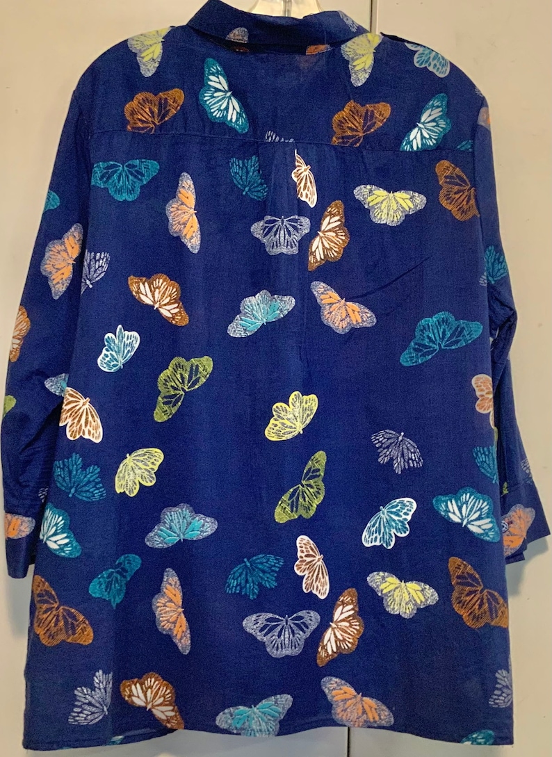 Blouse-Shirt-Top/Blue Butterfly Print/Button Up/“Jacklyn Smith”/Cotton/Collar/Long Sleeve/Woman’s XXL (chest 46”) Vintage 1970s image 2