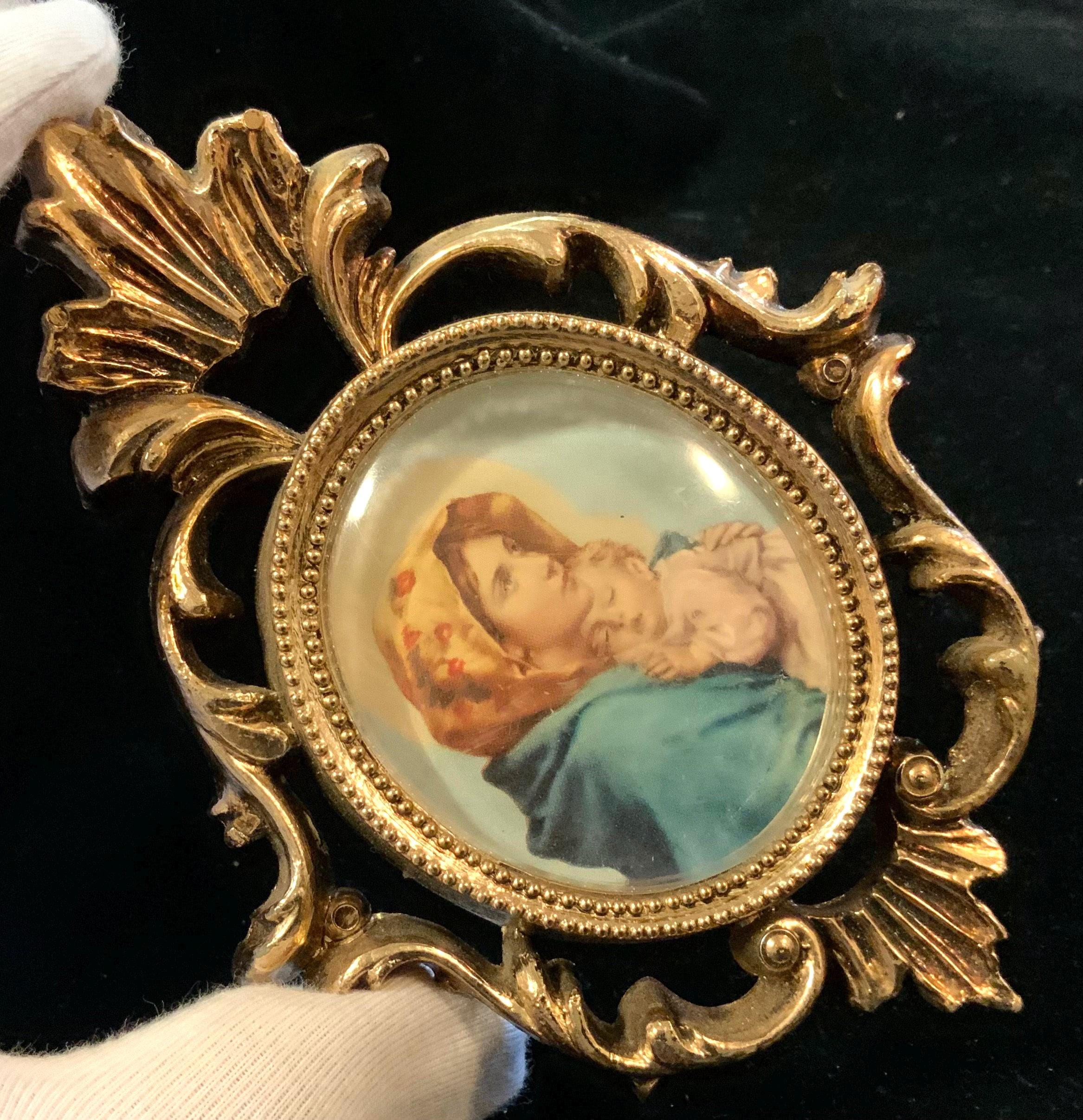 pollifan nackt 34 Vintage Madonna Frame - Etsy