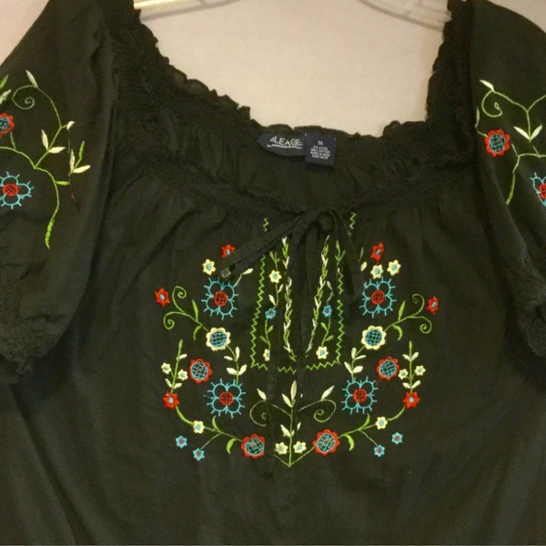 Black Floral Embroidered Peasant Blouse-Top/Hungarian? Romanian?/Folk Art/Ethnic/Gypsy/Flower Embroidery/Short Sleeve/Woman's 2X/Vintage