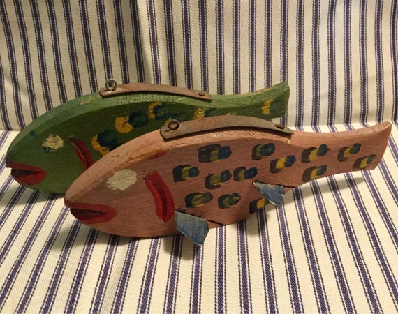 Vintage Folk Art Fishing Lure - Hand Carved & Painted Wood Fish 7 1/2”
