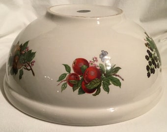 SALE—-Portmeirion Ceramic Serving Bowl/Pomona Fruit Print/Plums-Apples-Pears-Strawberries-Raspberries-Cherries/England/Large 11”/Vintage