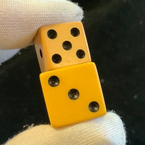 40s Butterscotch Bakelite Dice/Die 2 Piece Set/Size 1/2 & 5/8/Square Edge/Jewelry Charm or Craft Supply/Vintage image 5