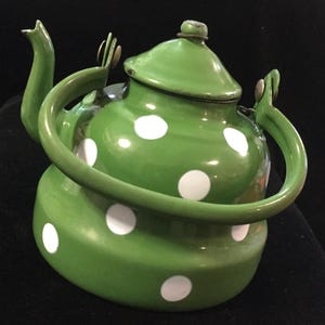 Enamelware Teapot Kettle/Graniteware/Green Metal Enamel/Polka Dot/Lidded/Chain/Kitchen Cookware/Small/Vintage