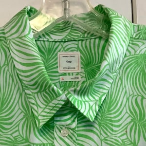 Hawaiian Blouse-Shirt/Button Up/Long Sleeve/Gap/Green Tropical Leaf Print/NWT/Cotton/Woman’s Size XL (chest 44”) Vintage 1990s