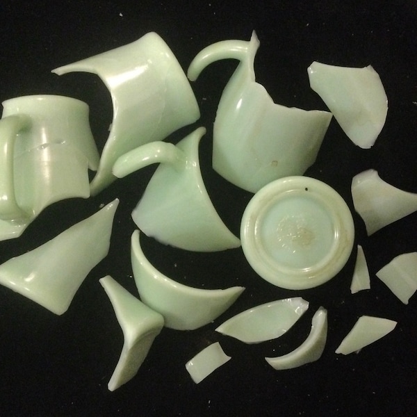 Jadeite Mosaic Shard Bits & Pieces/Green-Jadeite Glass/1 Lb. Broken Mug Pieces/Jewelry or Craft Supply/Vintage