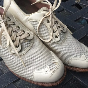 1930s Granny Shoes/White Leather Spectator Lace Up Oxford Heels/Victorian/Edwardian/Summer/Woman&#39;s Size 7-8/Vintage