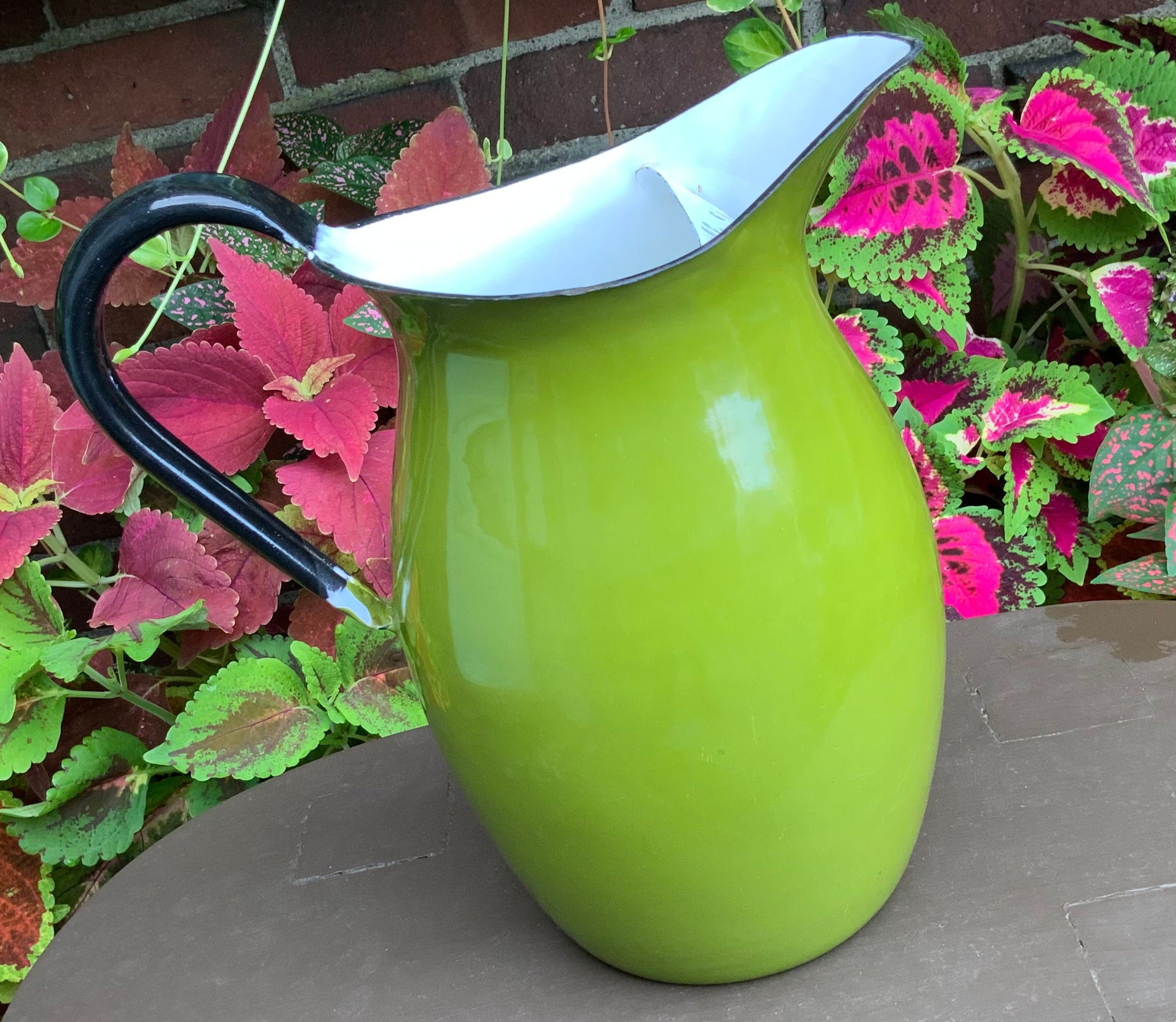 Vintage 11” Cream and Green Graniteware Enamelware Pot with Pour - Ruby Lane