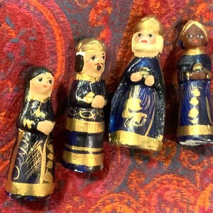 Nativity Figurines/Virgin Mary & 3 Wise Men/Mexico Clay Souvenir/Small 3.5”/Handmade/Hand-Painted/Vintage 4 Piece SET