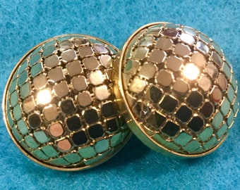 80s Whiting & Davis-Style Earrings/Clip-On/Mesh Round Button Dome/Gold-Tone Woven Metal/Classic/Preppy/Vintage 1980s