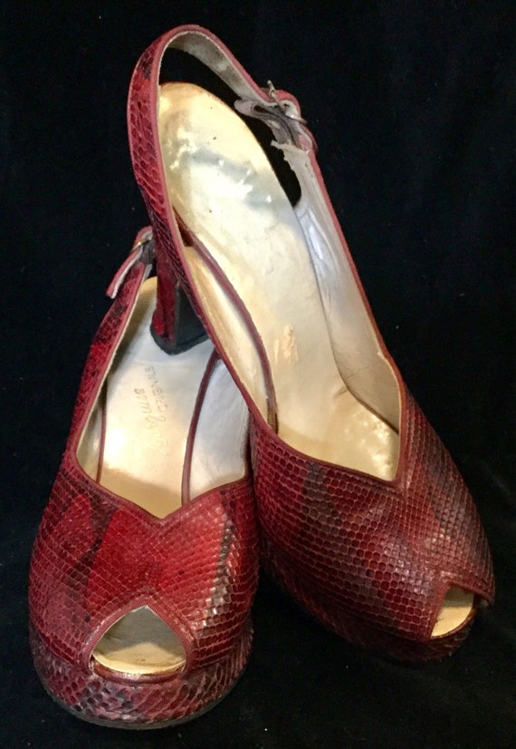 40s Red Snakeskin Shoes-High Heels-Platform-Pumps… - image 3