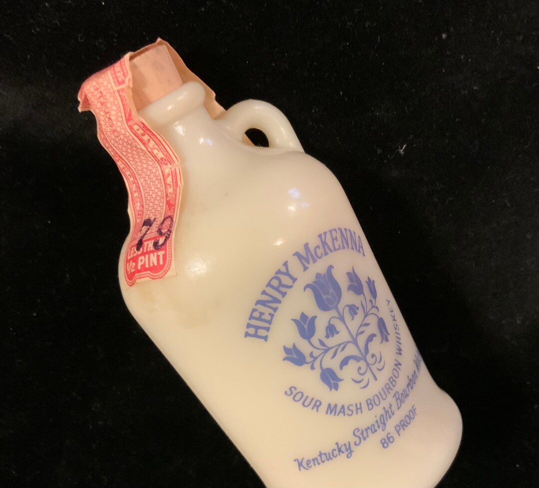 1979 Henry Mckenna Whiskey Bottle-jug-decanter/sour Mash Kentucky