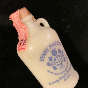 1979 Henry McKenna Whiskey Bottle-Jug-Decanter/Sour Mash Bourbon/Kentucky Bourbon 1/10 Pint/Stoneware/Unbroken-Seal/Empty/Miniature/Vintage