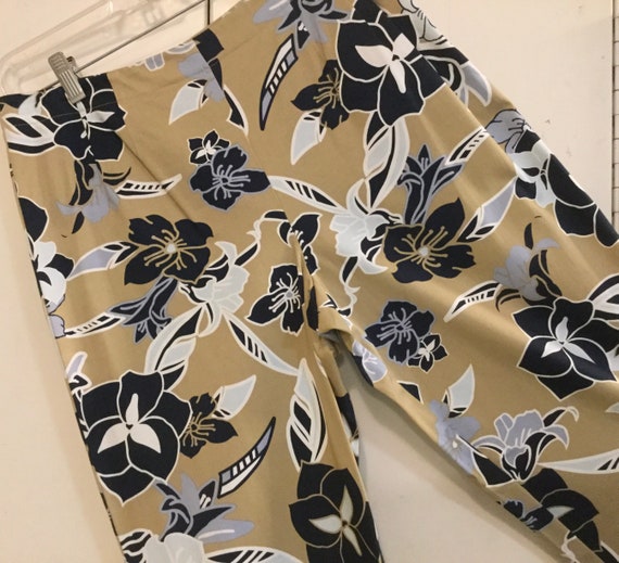 90s Hawaiian Floral Print Pants-slacks NWT Beige & Black  Flowers/mid-rise/straight-leg/womans Size 10 waist 32 Vintage 1990s -   Canada