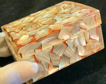 Shell Jewelry Box/Seashell Trinket Box/MOP?Abalone/Inlaid Mosaic/Lucite/Hinged Lid/Nautical/Small 3.5x4”/Handmade/Vintage 1960s