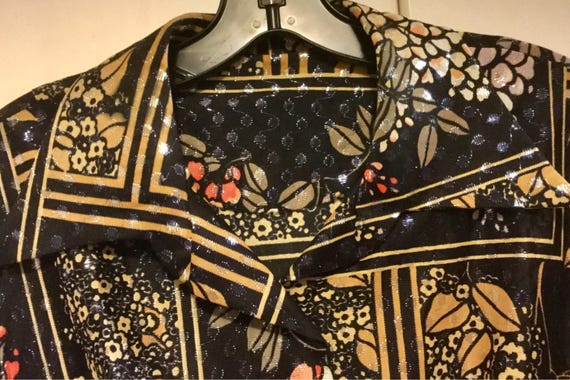 1970 Black Floral Blouse-Shirt/Asian Flower Metal… - image 5
