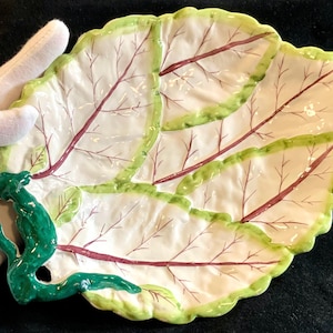 Majolica Leaf Dish-Plate/Etruscan Ceramic Pottery/Begonia Leaf-Style/Italy/Hand-Painted/7.5x10.25”/Vintage
