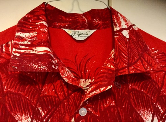 Mens Red Hawaiian Shirt/Cabana Beachwear/Button U… - image 3