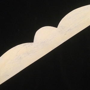 White Wood Pediment Architectural Salvage/Cornice-Panel-Plaque/Reclaimed Wood/Country Cottage Wall Art/Long 25”/Vintage