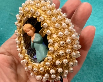 Vintage Beaded Ornament Diorama Egg/Faux Pearls & Gold Ribbon Trim/Christmas or Easter Decor/Small 2.5x3.5”/Handmade/Vintage 1960s