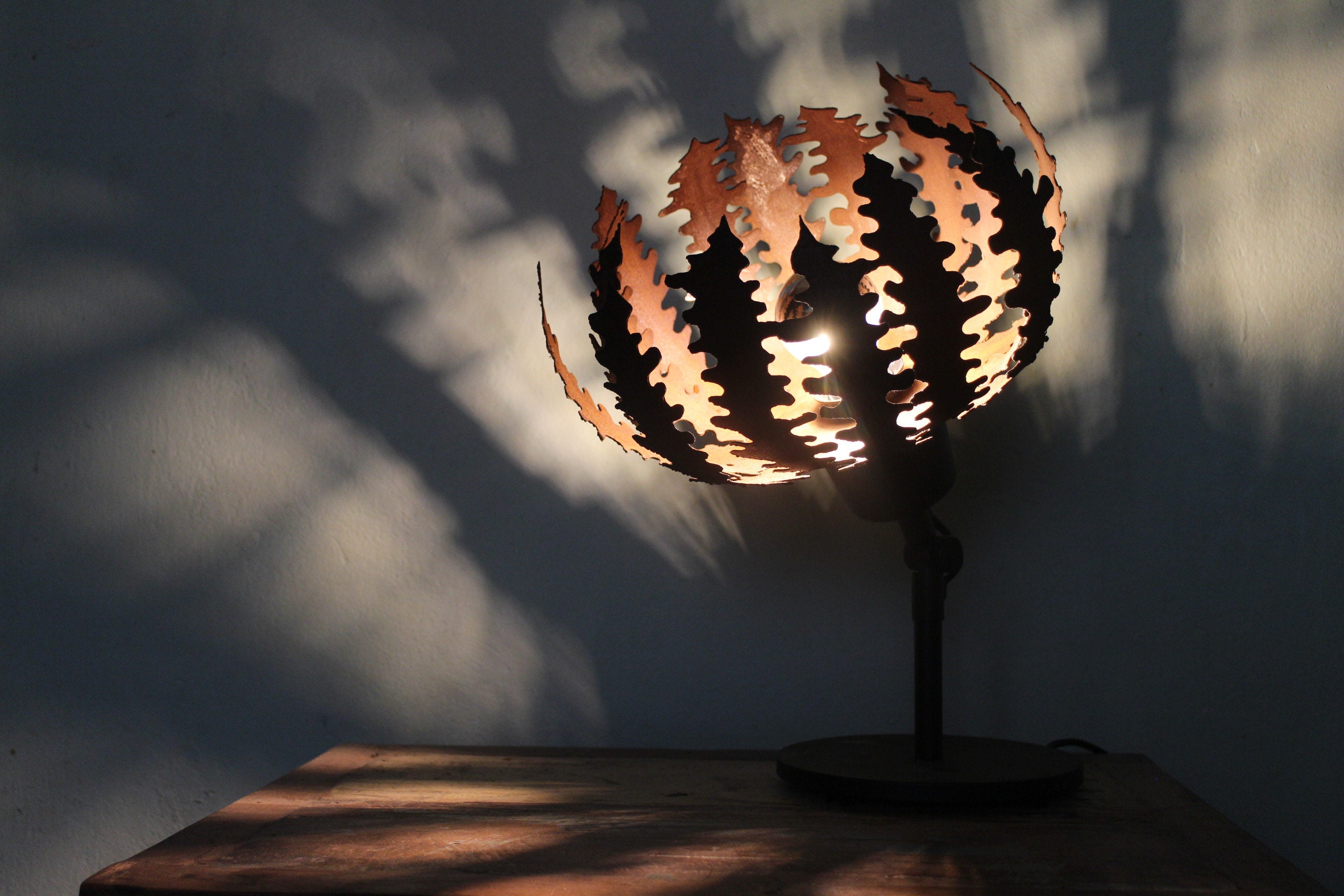 Wall and Table Lamp Crown Light Made of Metal With a Rust Look, Cutting  Torch Design, Unique, 100% Handmade - Etsy