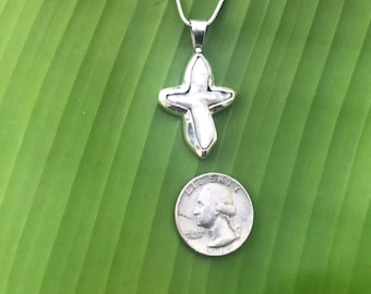 No 1170 Natural Tennessee River Cross Pearl in a 950 Sterling Silver Cross Pendant