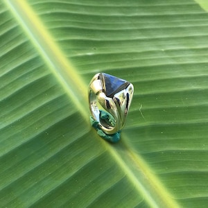 No849 Natural Labradorite in a 950 Sterling Silver Organic Style Ring size 9