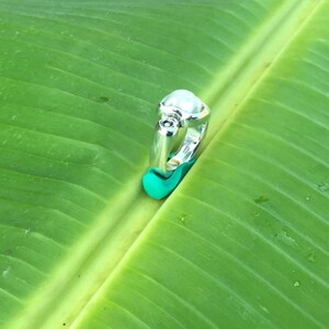 No 1225 Natural Tennessee River Pearl and Australian Blue Sapphire in a 950 Sterling Silver Ring Size 8 image 10