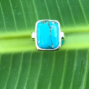 No778 Stabilized Kingman Turquoise in a 950 Sterling Silver Ring size 10 1/2
