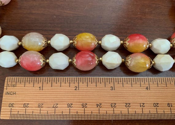 Vintage Hong Kong Beaded Necklace - image 6
