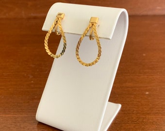 Monet Goldtone Chain Loop Dangle Clip-On Earrings. Gold Chain Dangle Loop Clip-Ons. Monet Jewelry.