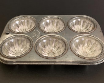 Vintage Tala Made in England Fluted Mini Muffin Tin or Candy Mold. Vintage Kitchen Bakeware.