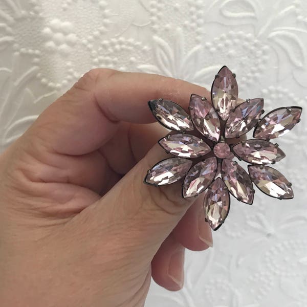 Vintage Pink Starburst Pin Light Pink Rhinestone Pin 1950s Jewelry Mid-Century Pin Celestial Pin Jewelry Gift for Mom Birthday Gift For Her