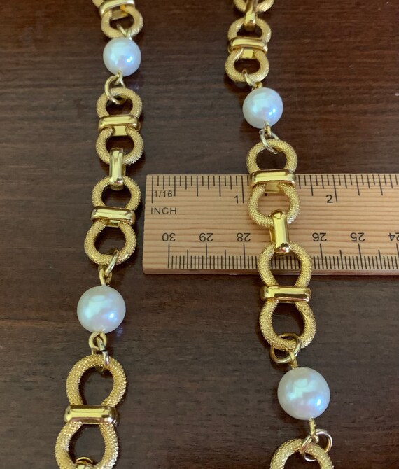 Goldtone Long Chunky Chainlink White Pearl Statio… - image 4