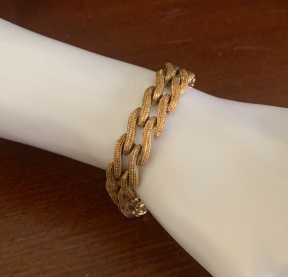 Goldtone Panther Chainlink Bracelet With Safety… Gem