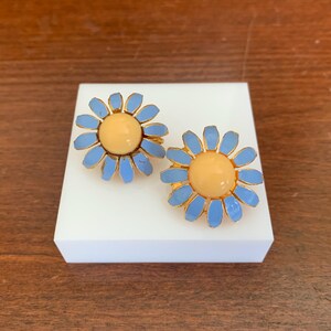 Blue and Yellow Enamel Daisy Goldtone Clip-On Earrings. Daisy Clip-Ons.