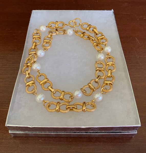 Goldtone Long Chunky Chainlink White Pearl Statio… - image 6