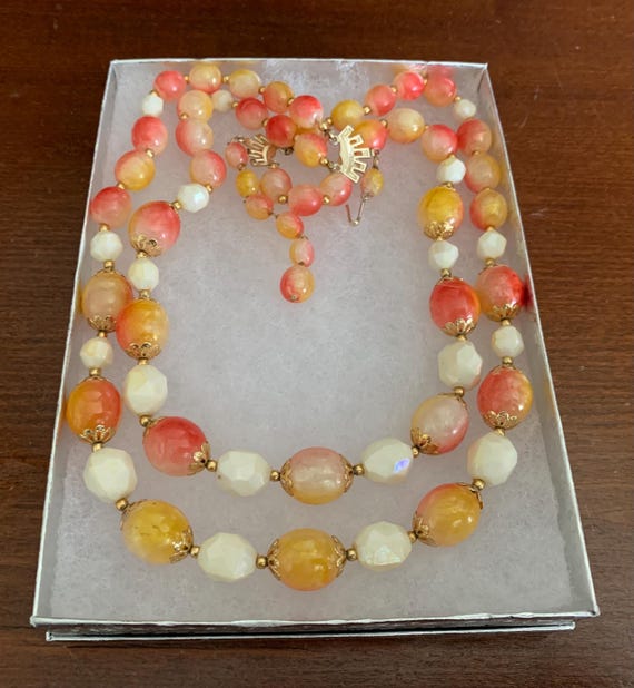 Vintage Hong Kong Beaded Necklace - image 8