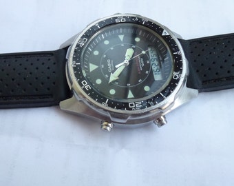 CASIO vintage Diver style AMW-320R (2701) "The Arnie" all steel watch