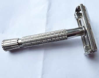 British Gillette Flare Tip Rocket TTO Safety Razor