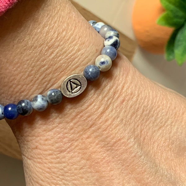 Sodalite recovery beaded bracelet with choice of recovery sobriety bead Alcoholics Anonymous Narcotics Anonymous