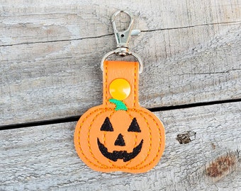 Jack O'Lantern Keychain, pumpkin backpack charm, Halloween zipper pull