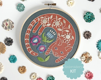 Garden Cat Embroidery Kit