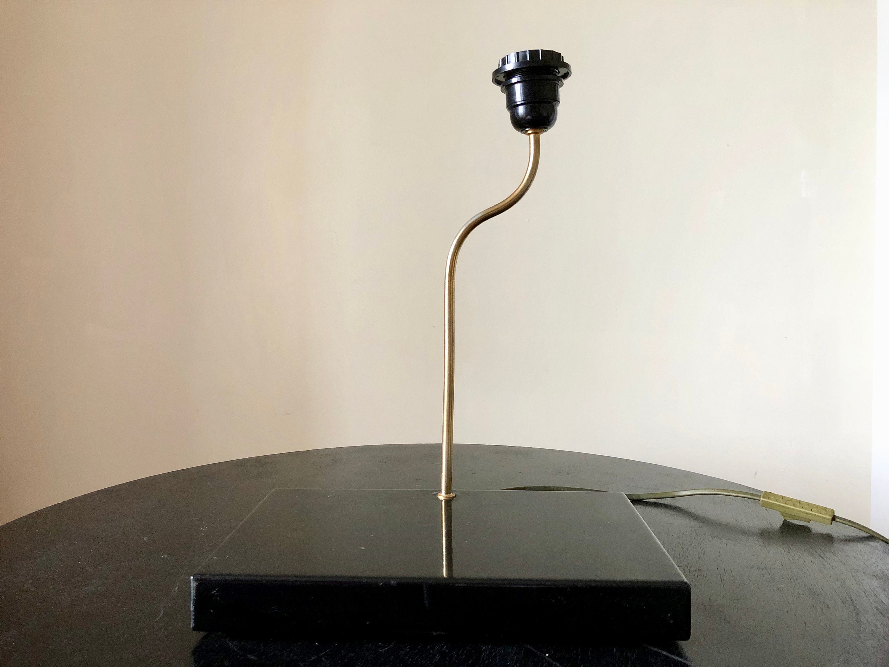 Pied de Lampe Minimaliste 1970, à Poser Bureau, d'appoint Chevet, Décoration Industrielle, Cadeau Po