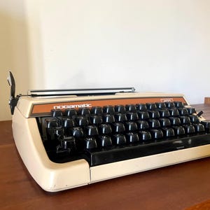 Nogamatic 1970 typewriter, cream Japan typewriter, ethical writer gift, survivalist gift, office accessory, retro decoration
