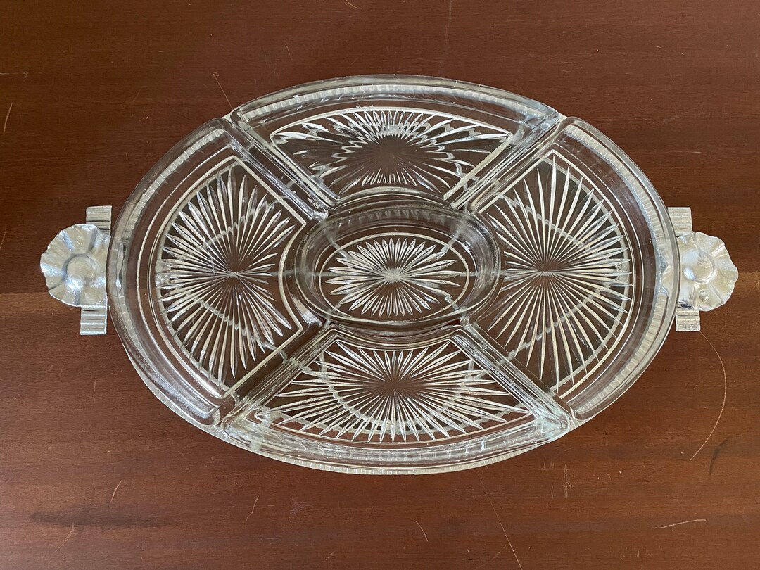 VINTAGE ANCIEN DISTRIBUTEUR De Piques A Escargots Olives Ou Autres Decor Cerise EUR 9,00 - FR