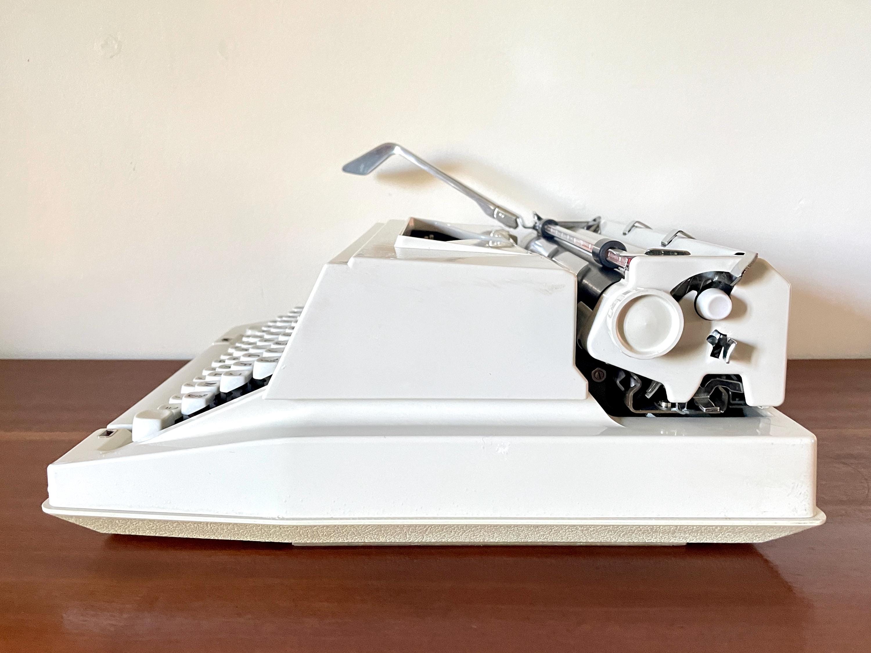Hermes 3000 Typewriter, Swiss Typewriter 1970, Ethical Writer Gift